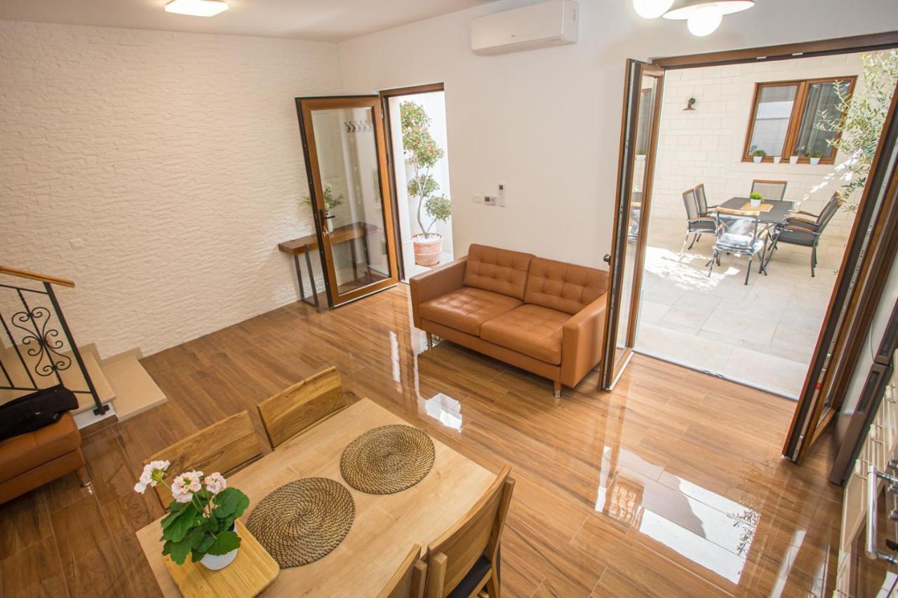 Holiday Home Camellia Poreč Kültér fotó