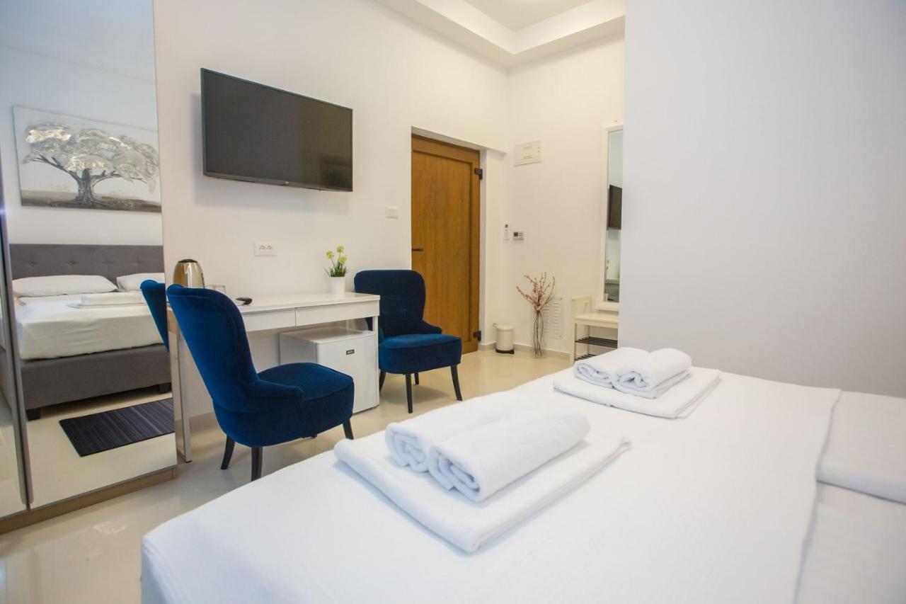 Holiday Home Camellia Poreč Kültér fotó