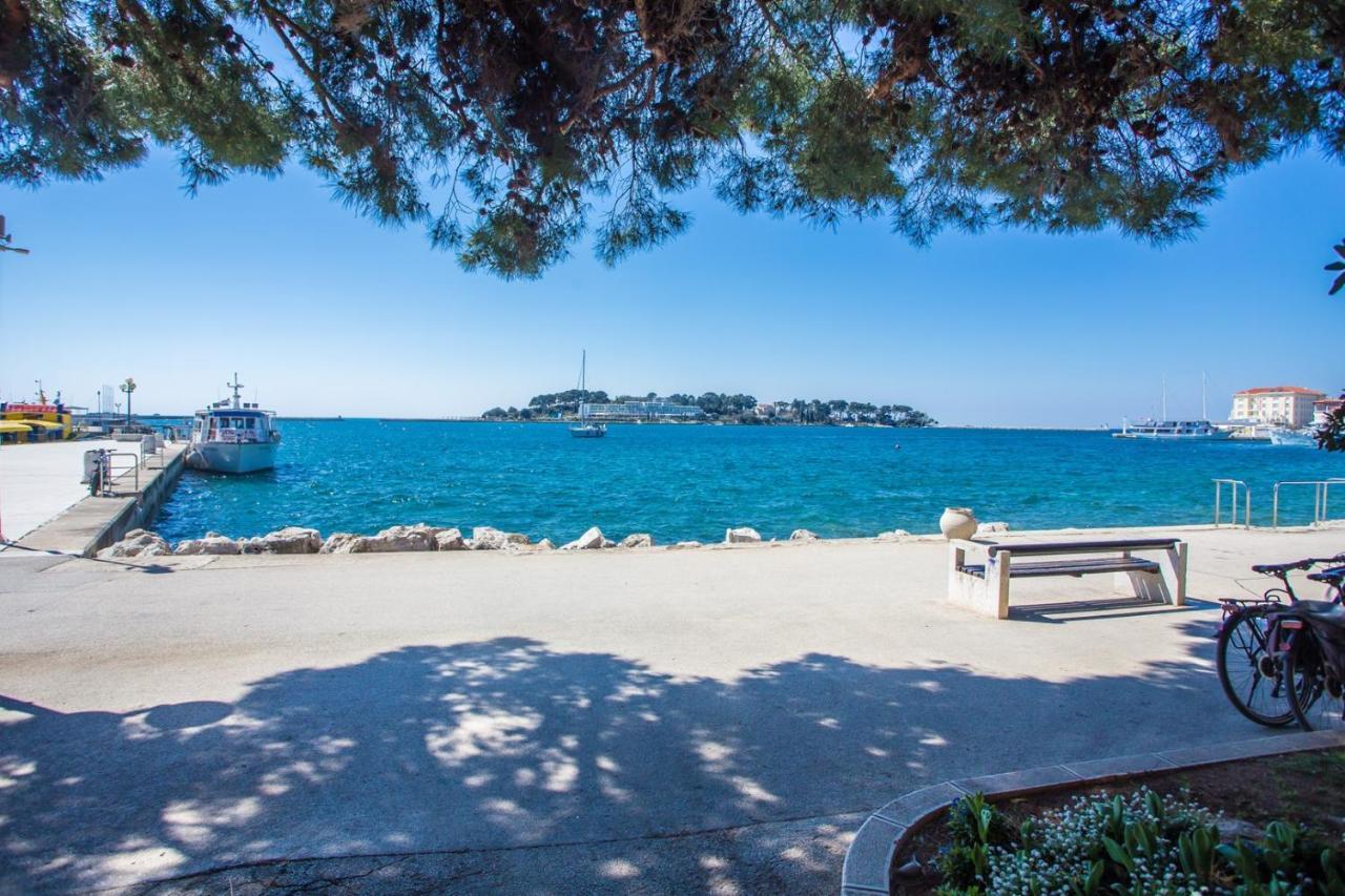 Holiday Home Camellia Poreč Kültér fotó